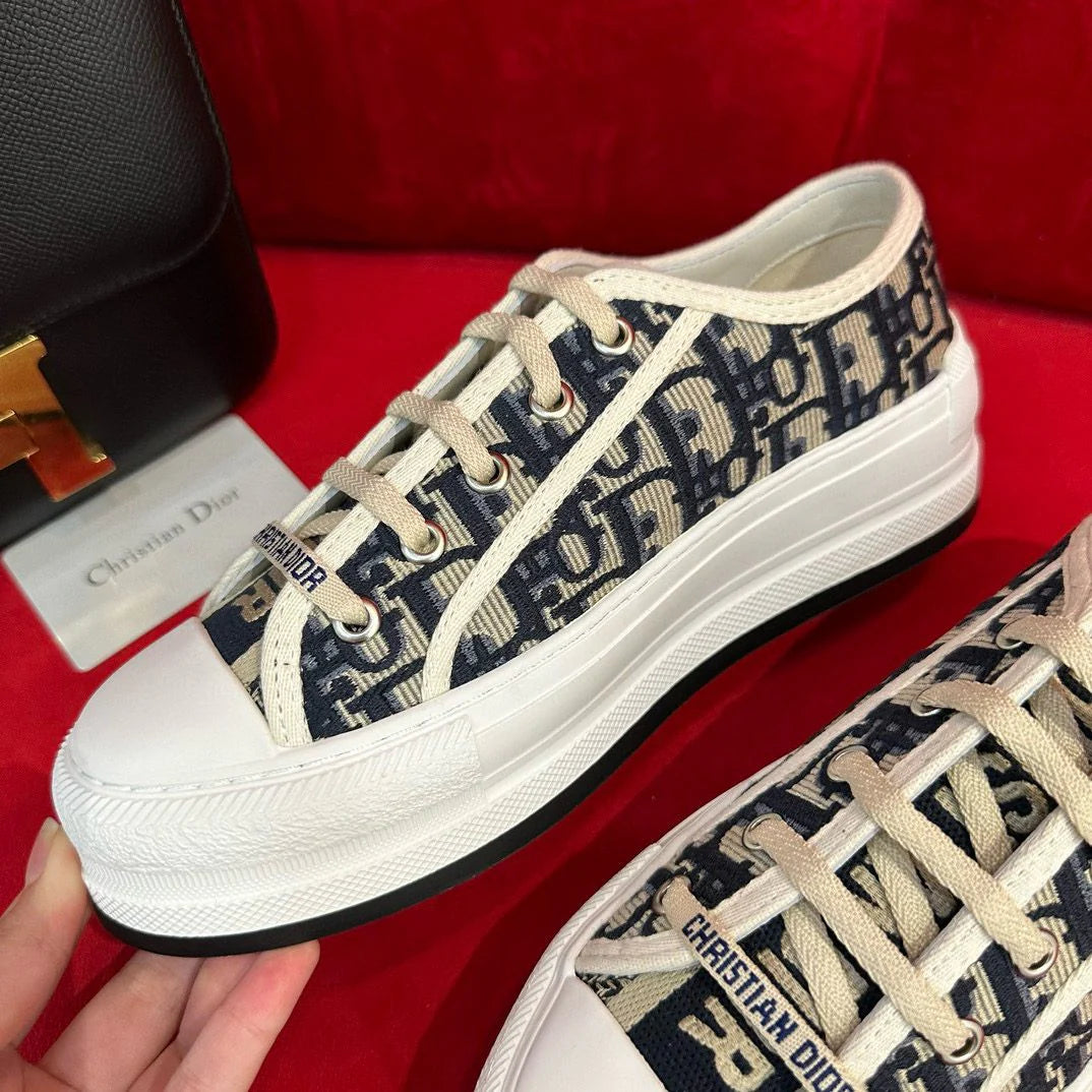 DIOR SNEAKER
