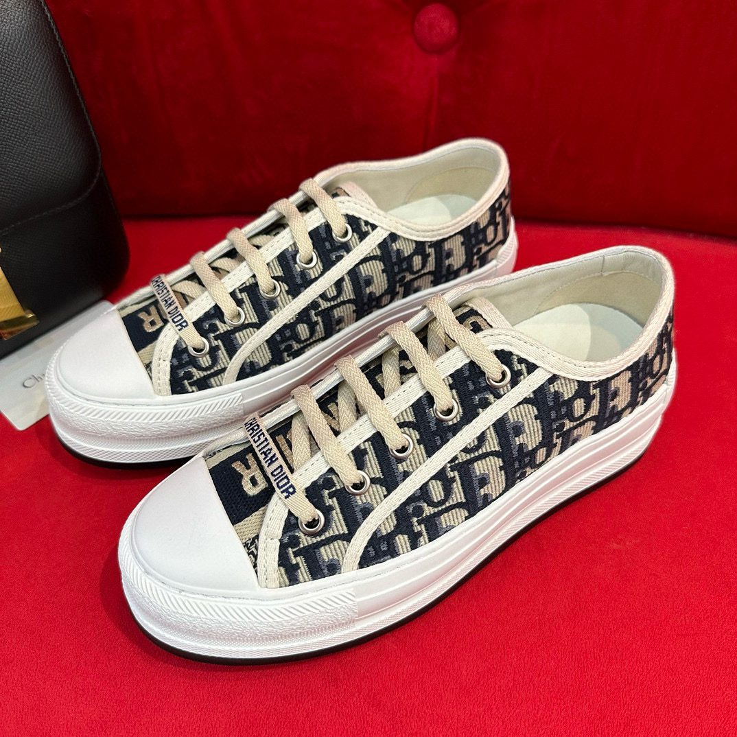 DIOR SNEAKER