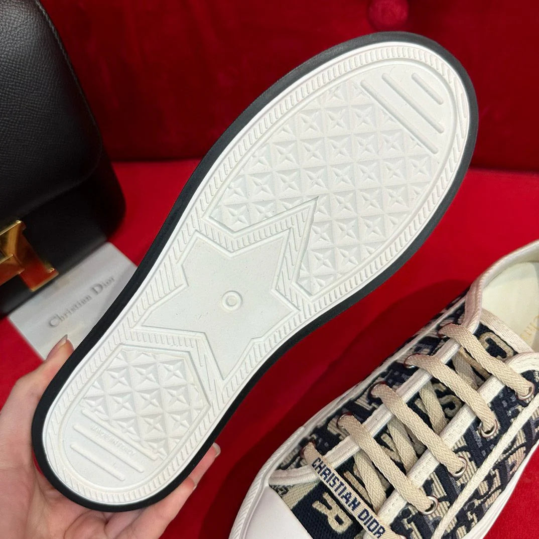 DIOR SNEAKER
