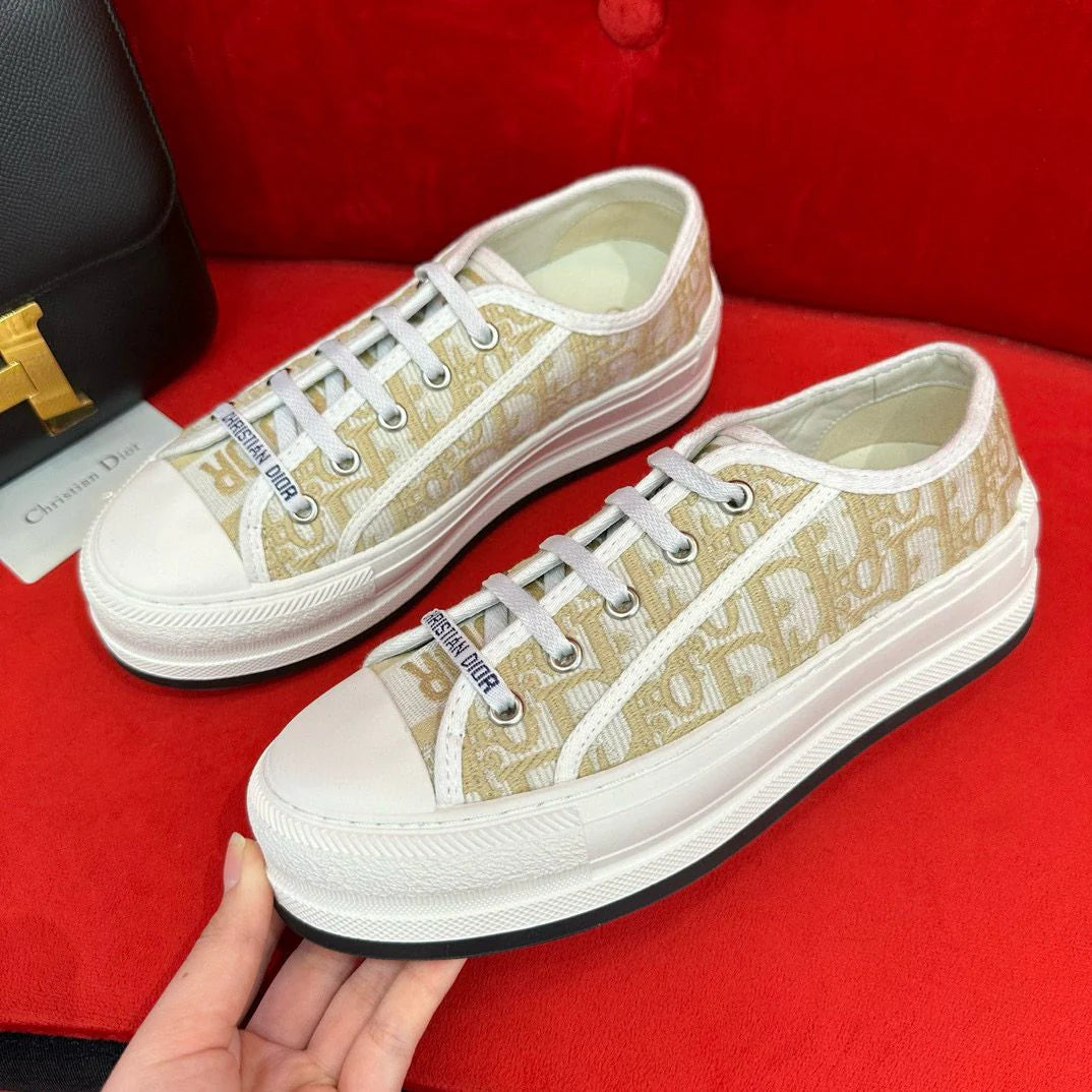 DIOR SNEAKER