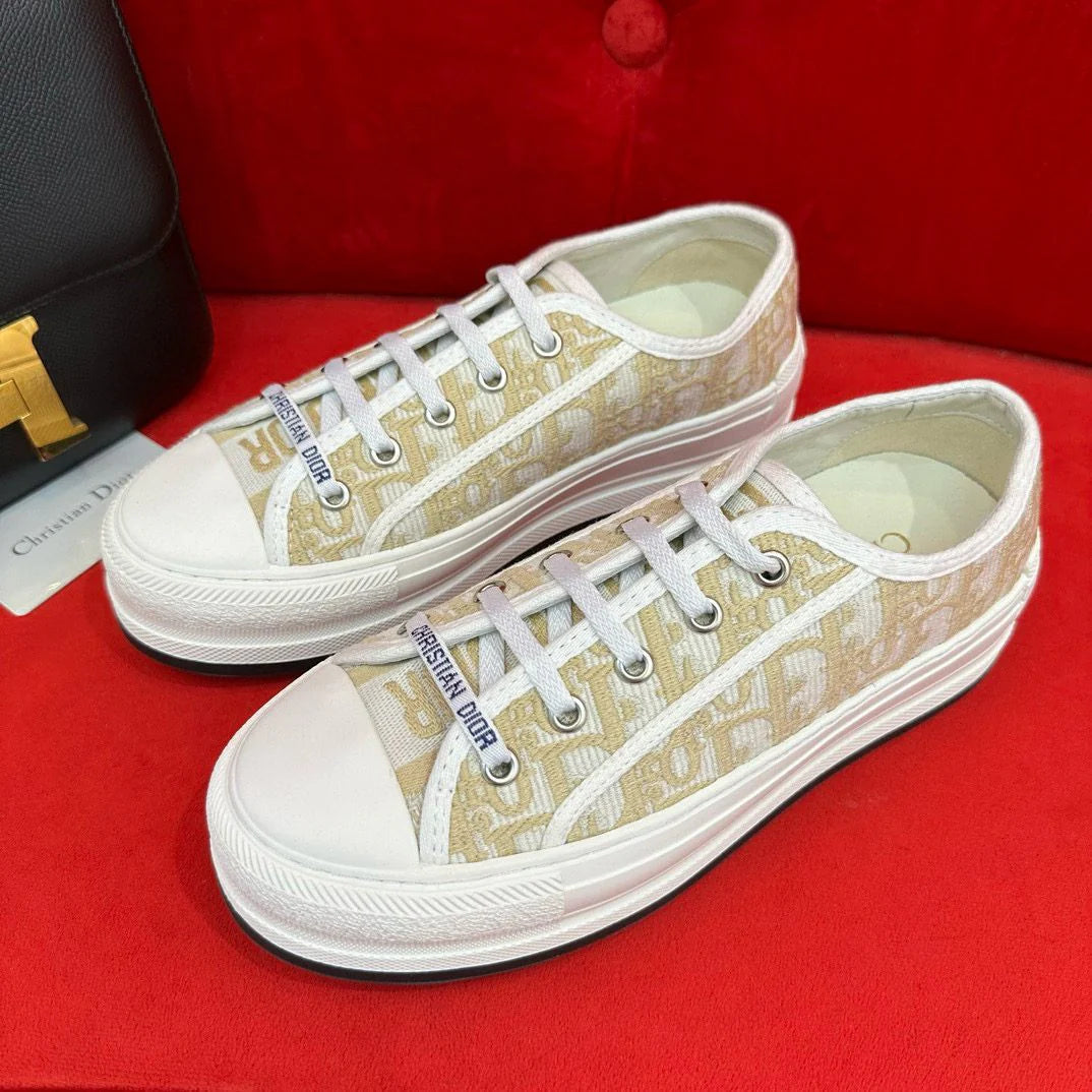 DIOR SNEAKER