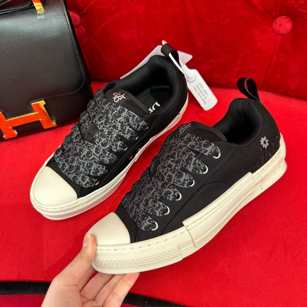 DIOR SNEAKER
