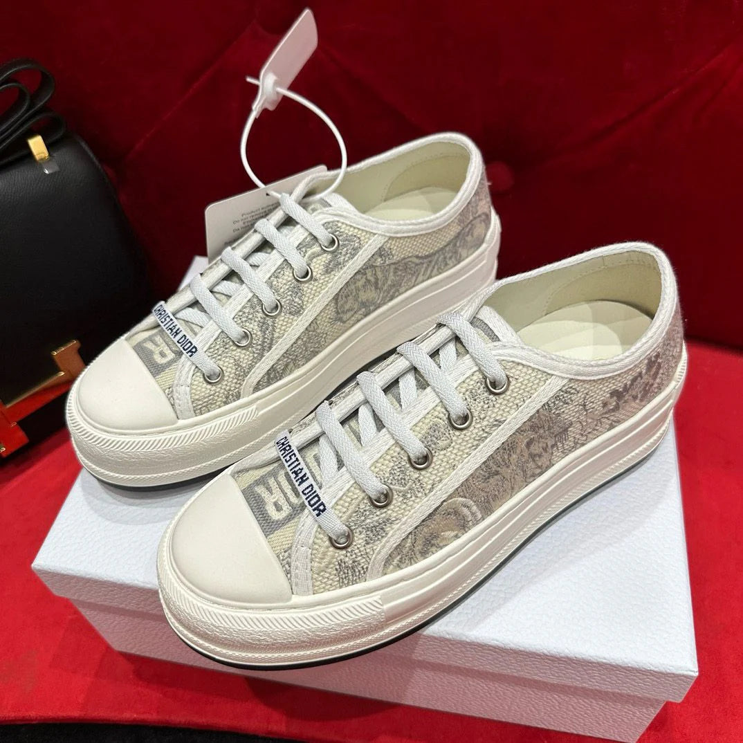 DIOR SNEAKER