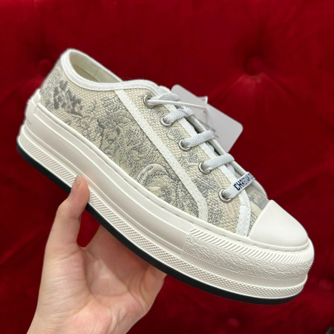 DIOR SNEAKER