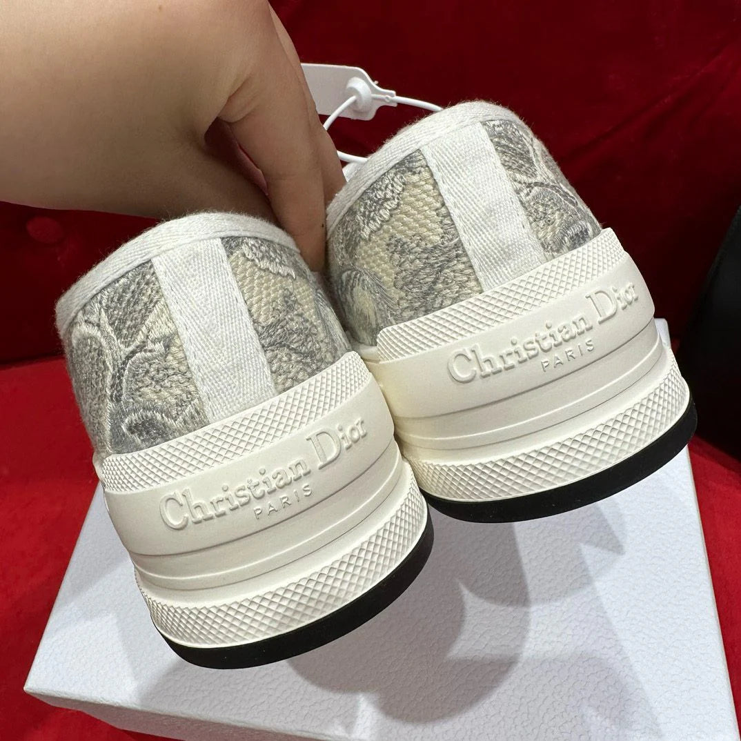 DIOR SNEAKER