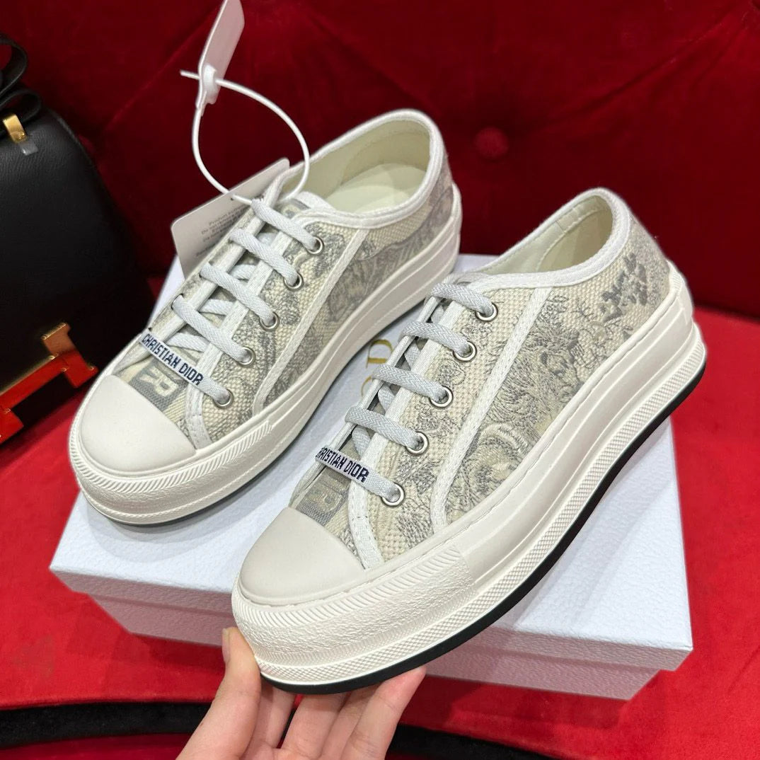 DIOR SNEAKER