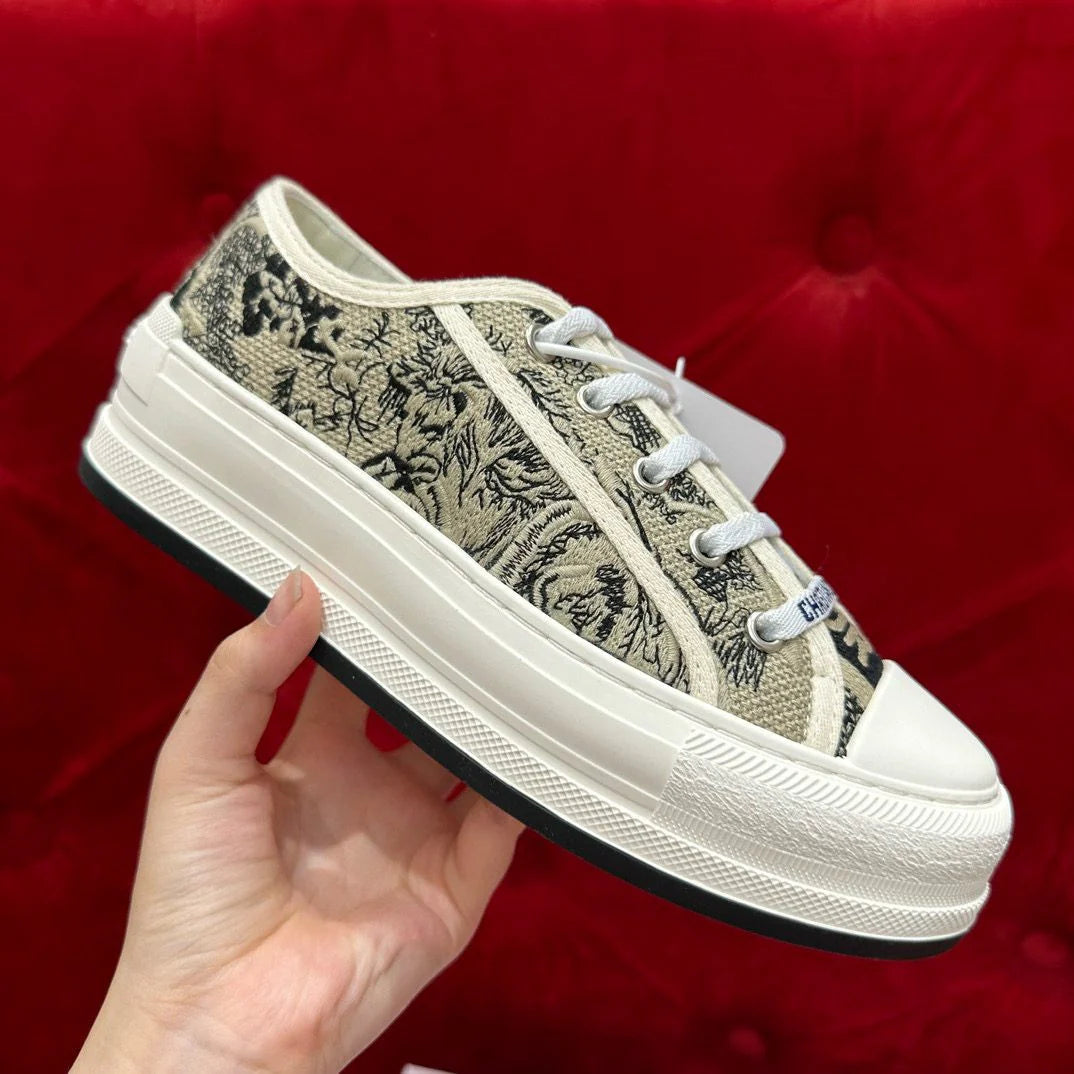 DIOR SNEAKER