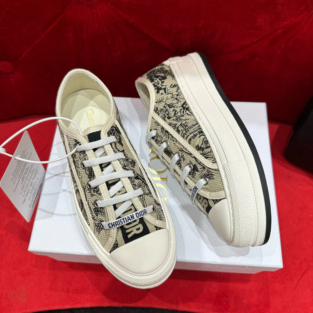 DIOR SNEAKER