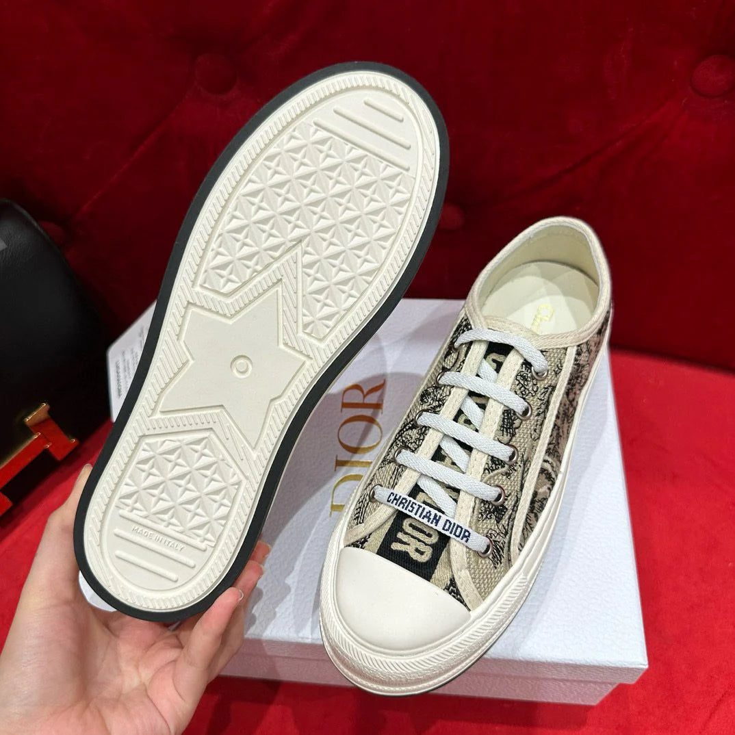 DIOR SNEAKER