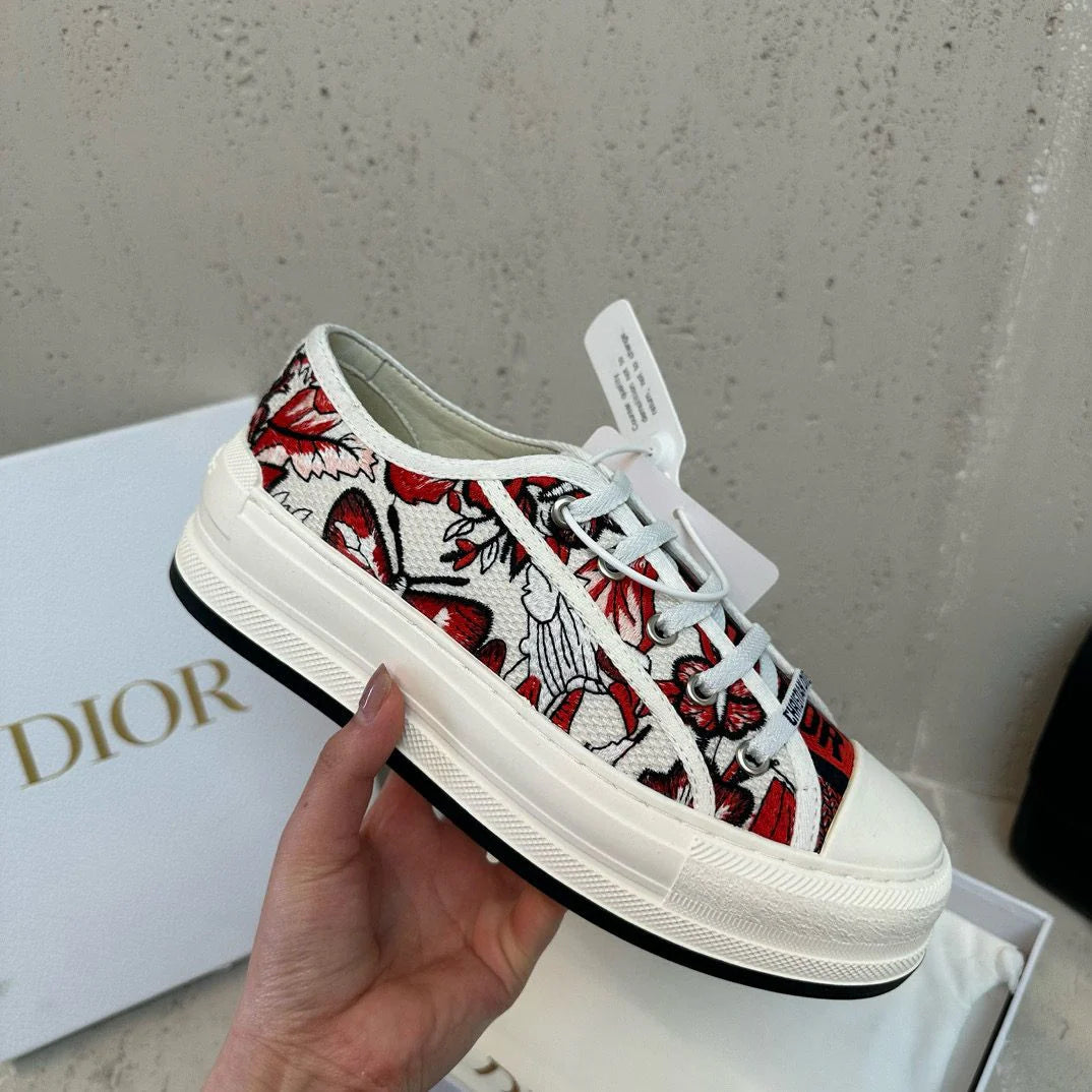 DIOR SNEAKER
