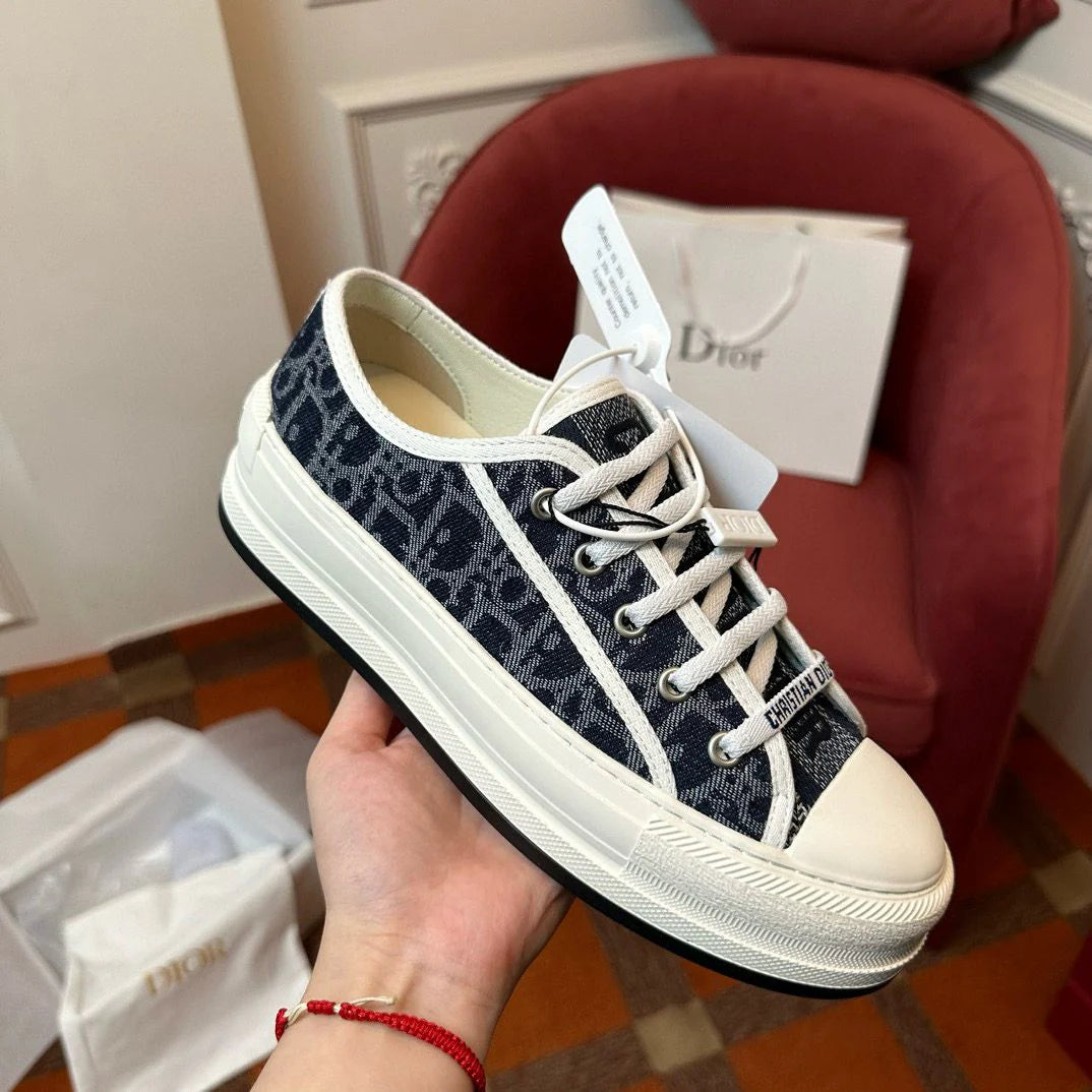 DIOR SNEAKER
