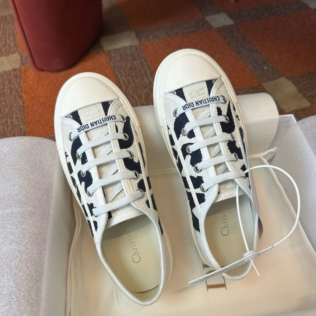 DIOR SNEAKER