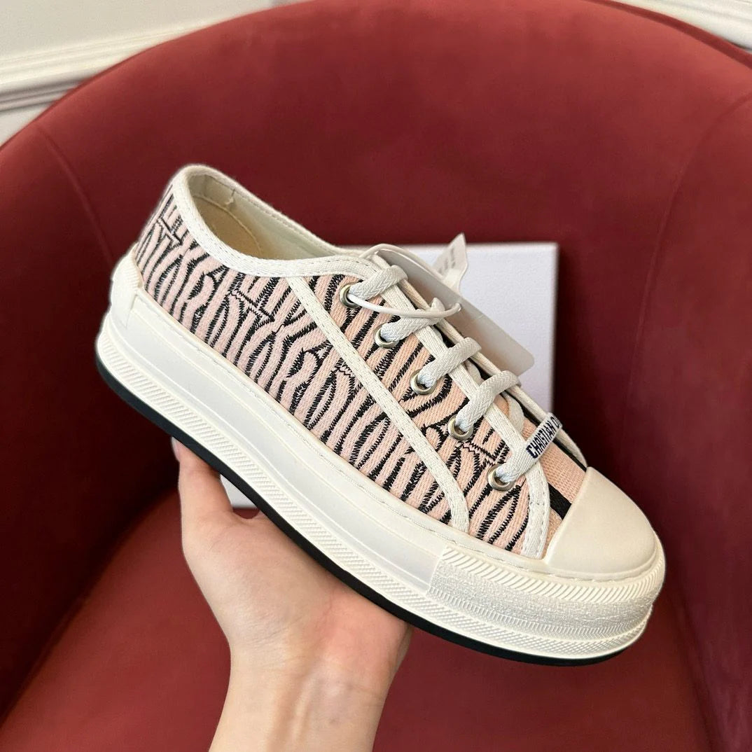 DIOR SNEAKER