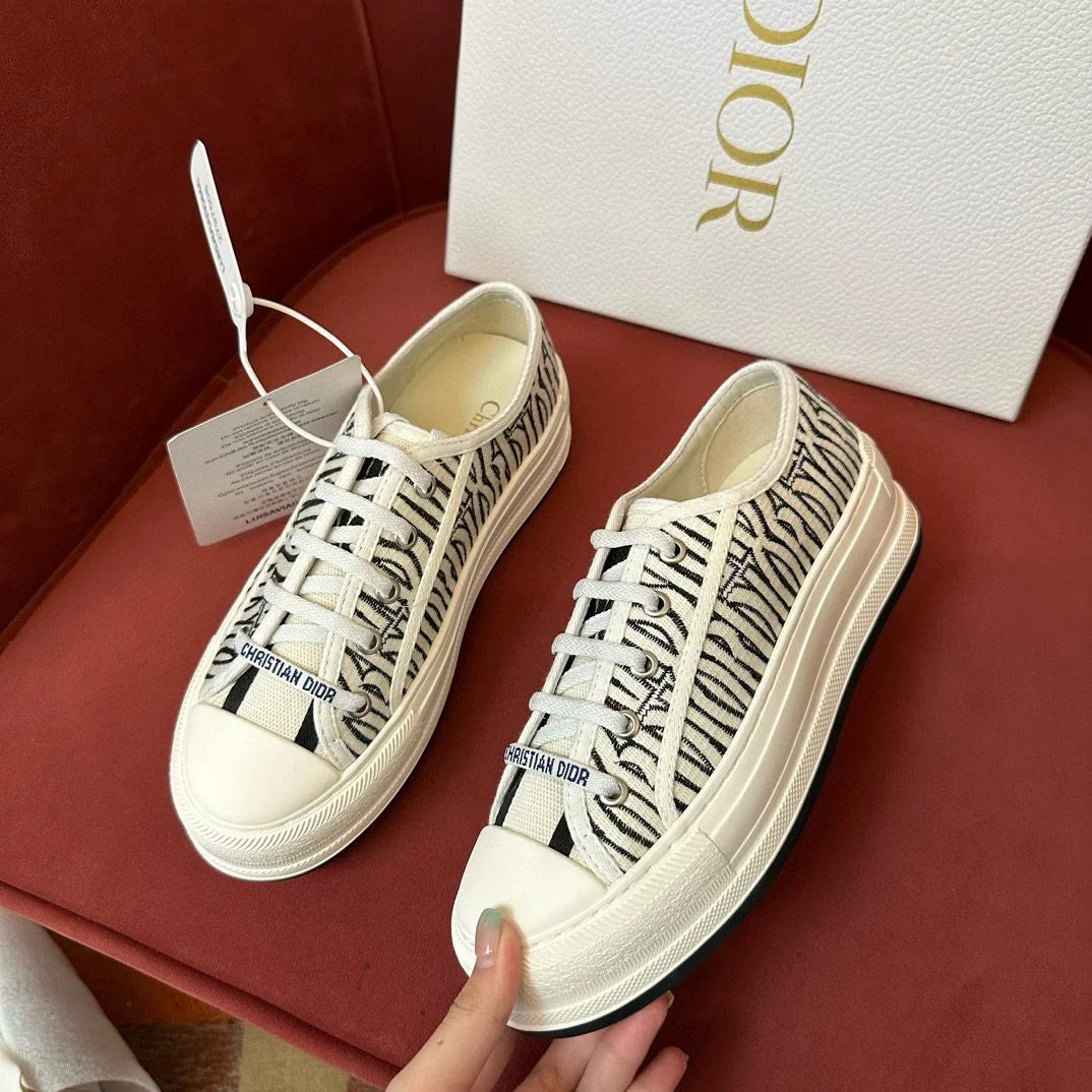 DIOR SNEAKER