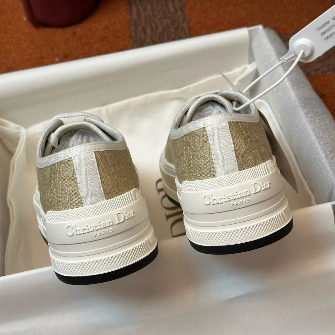 DIOR SNEAKER