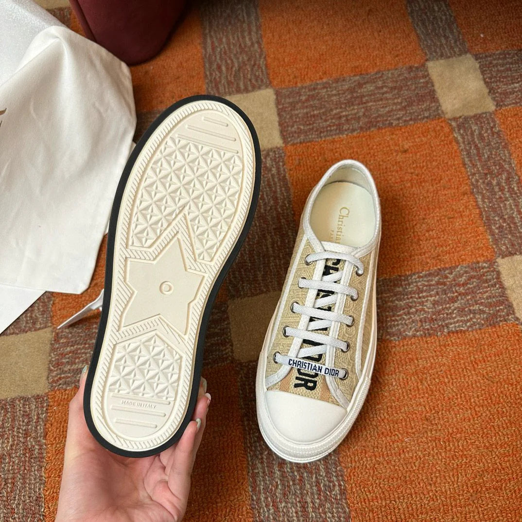 DIOR SNEAKER