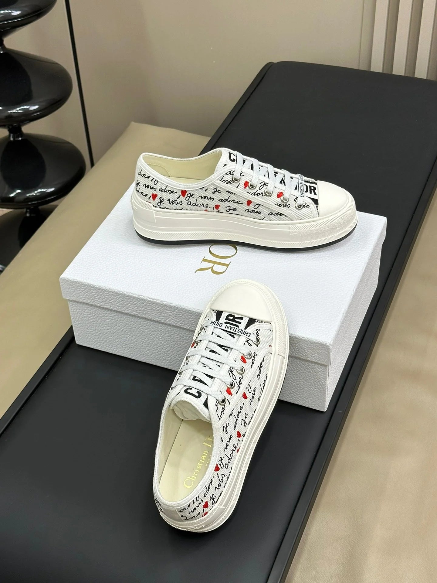 DIOR SNEAKER