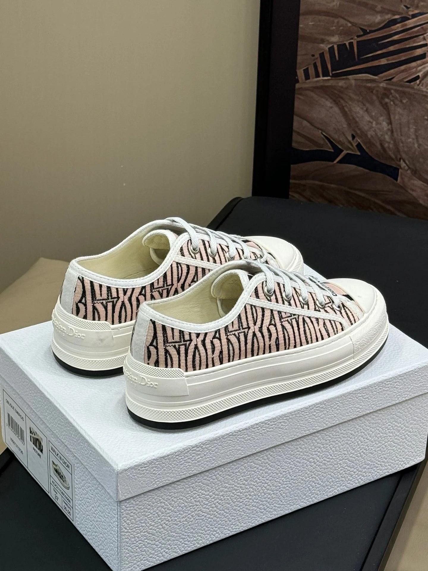 DIOR SNEAKER