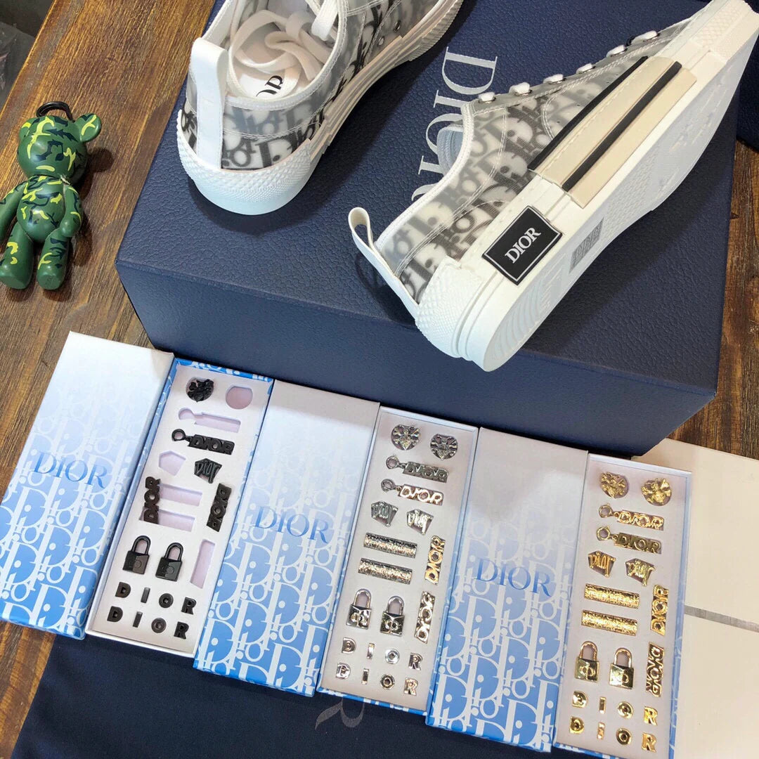 DIOR SNEAKER
