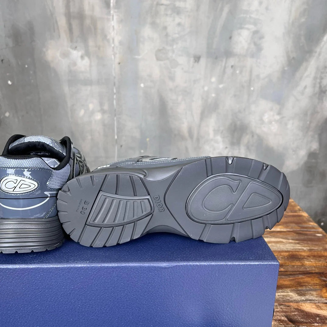 DIOR SNEAKER