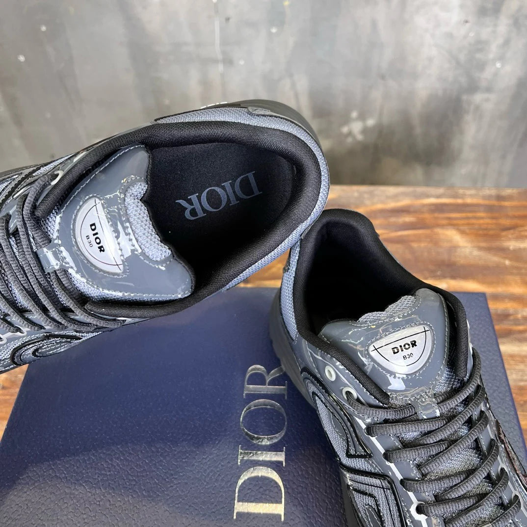 DIOR SNEAKER
