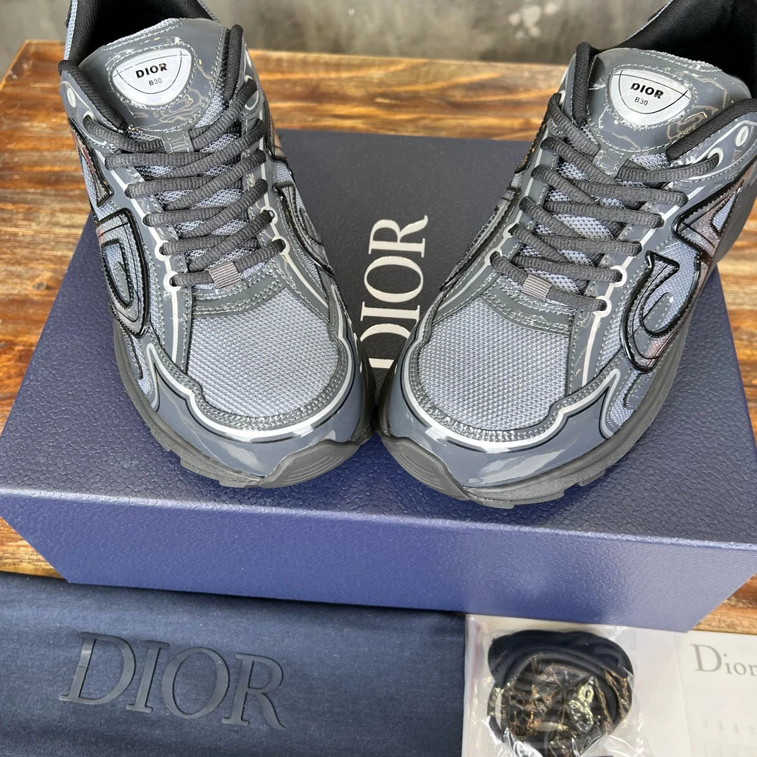 DIOR SNEAKER