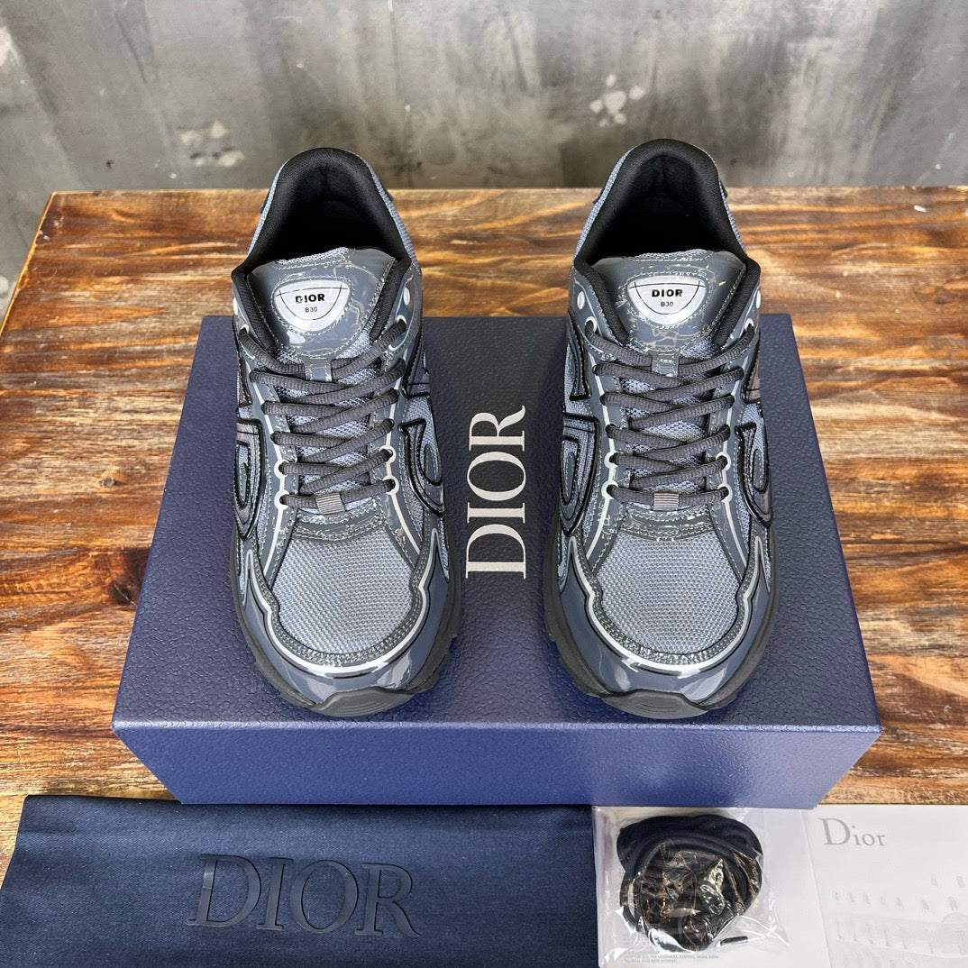 DIOR SNEAKER