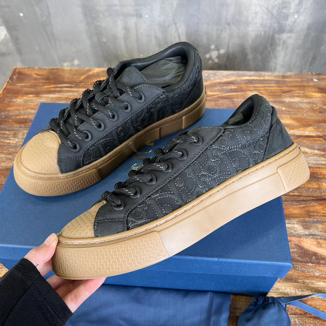 DIOR SNEAKER