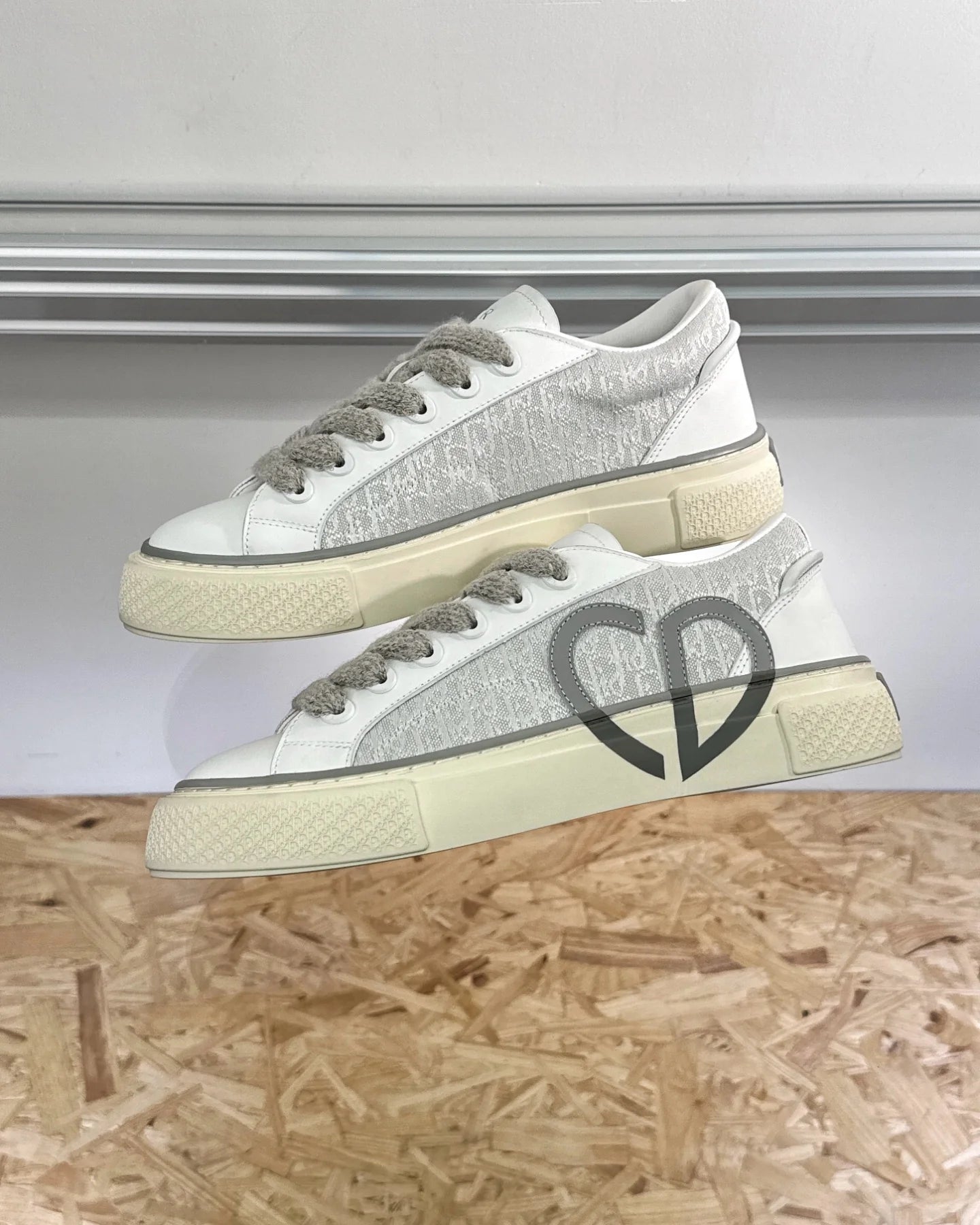 DIOR SNEAKER
