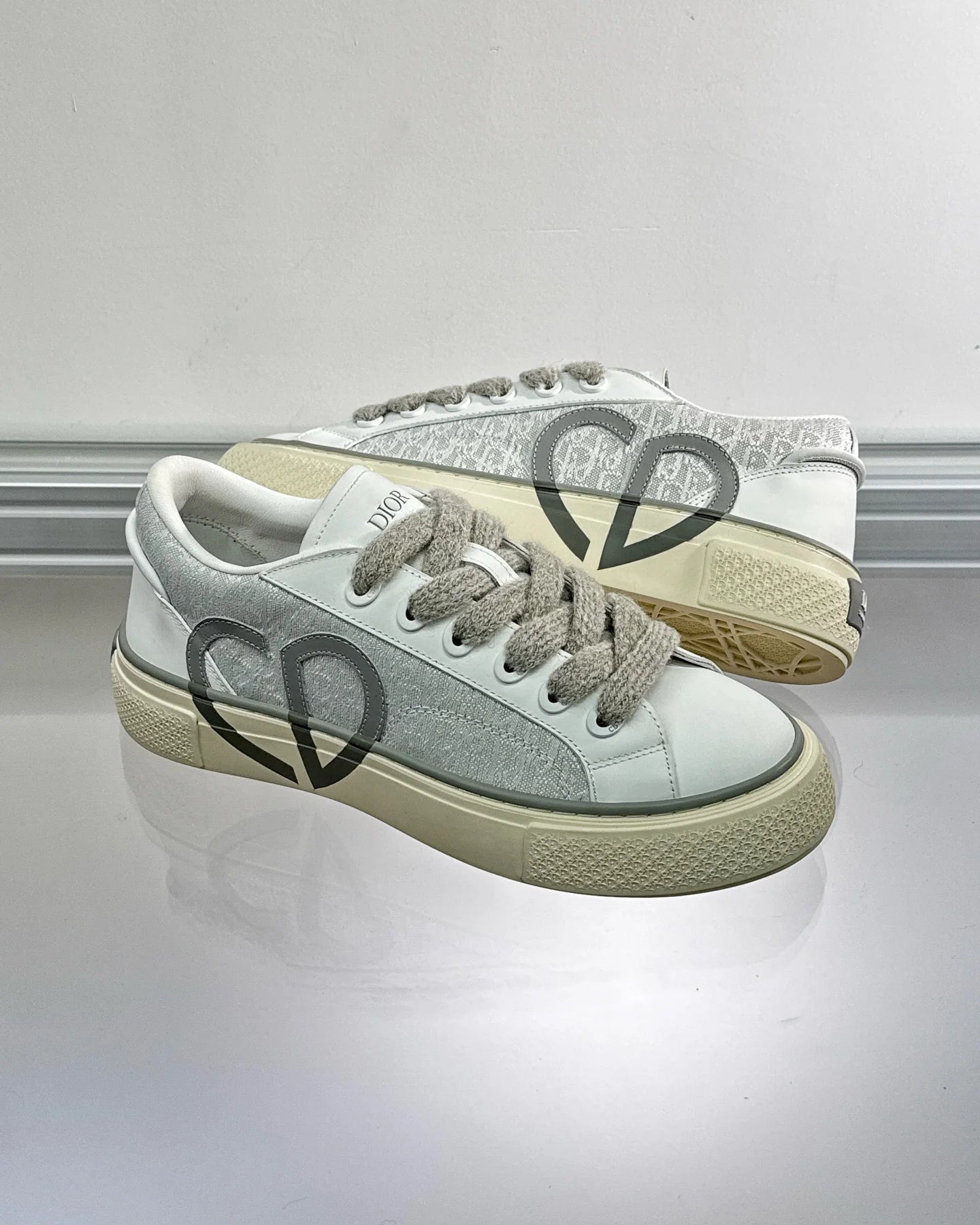 DIOR SNEAKER