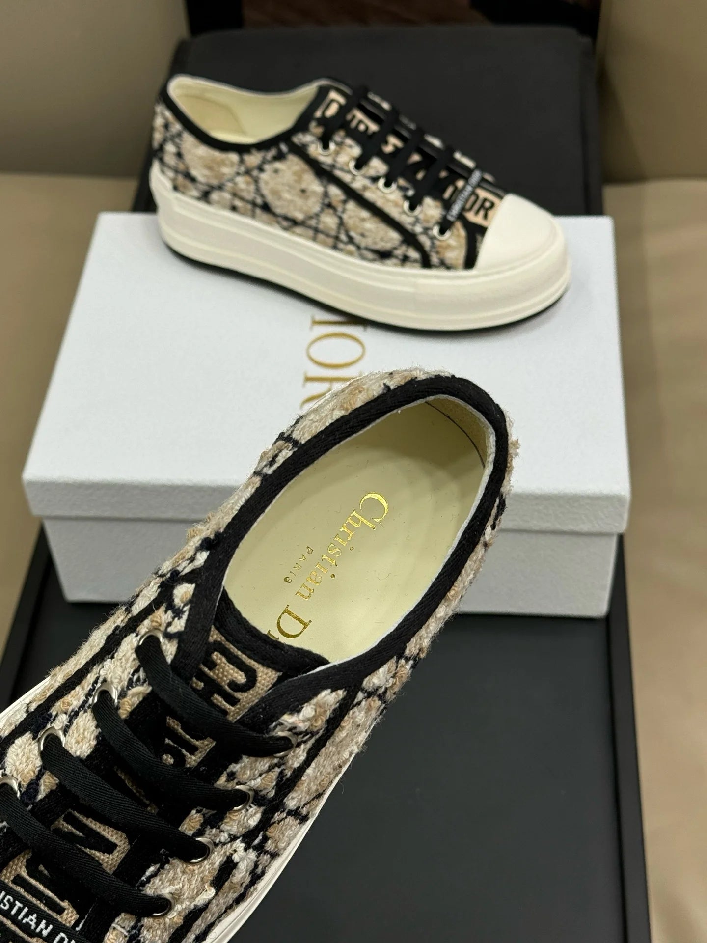 DIOR SNEAKER