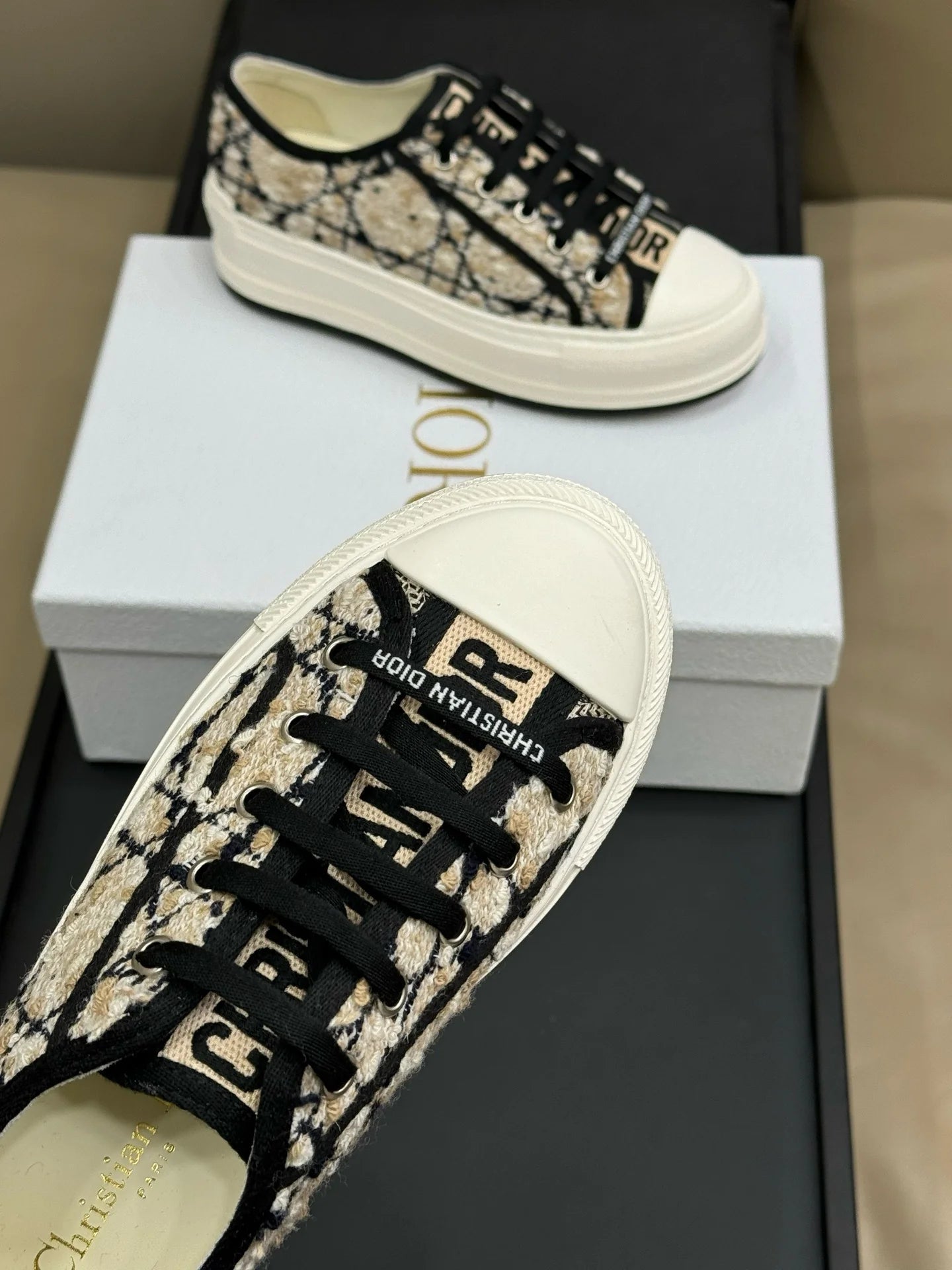 DIOR SNEAKER