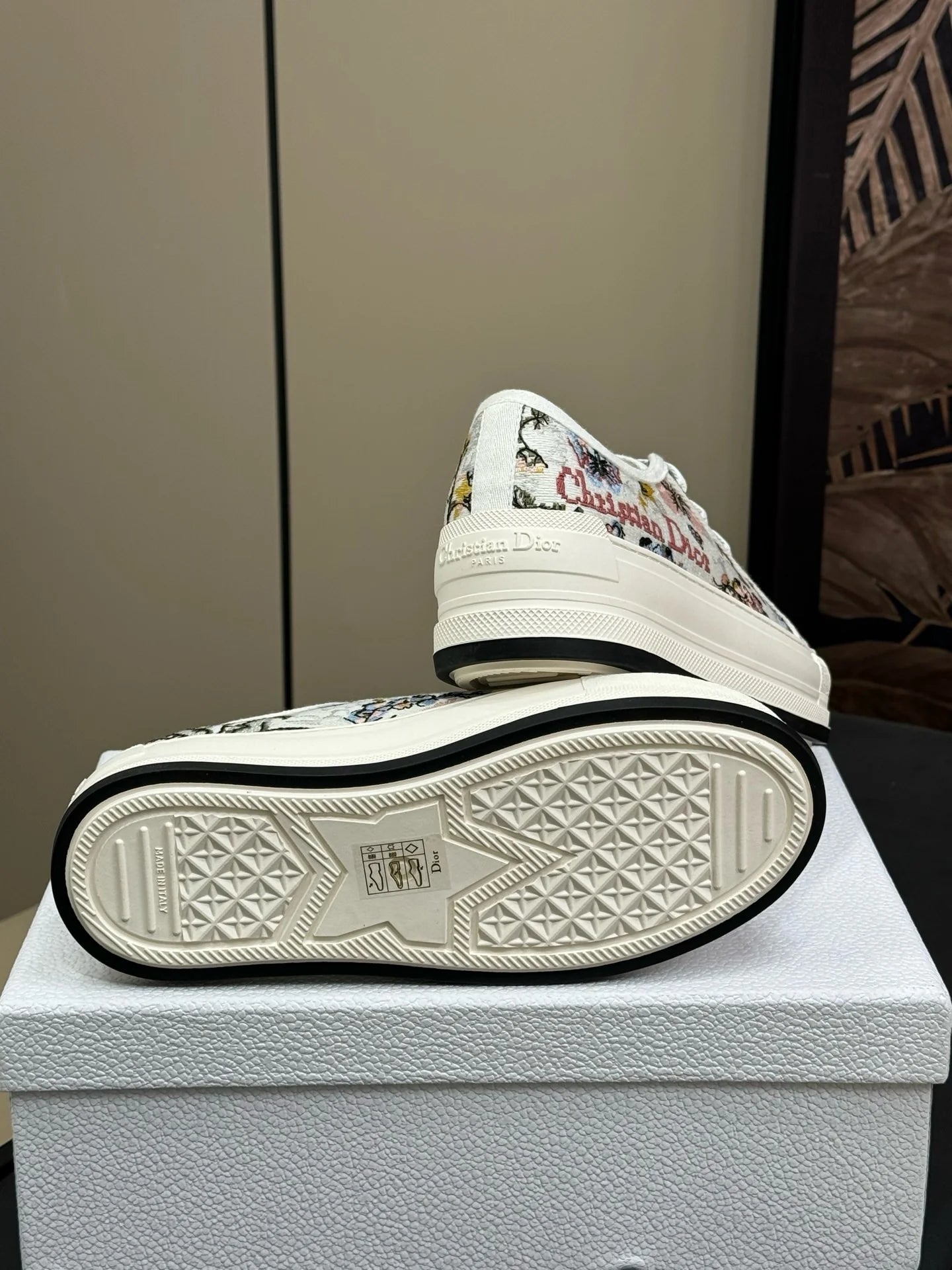 DIOR SNEAKER