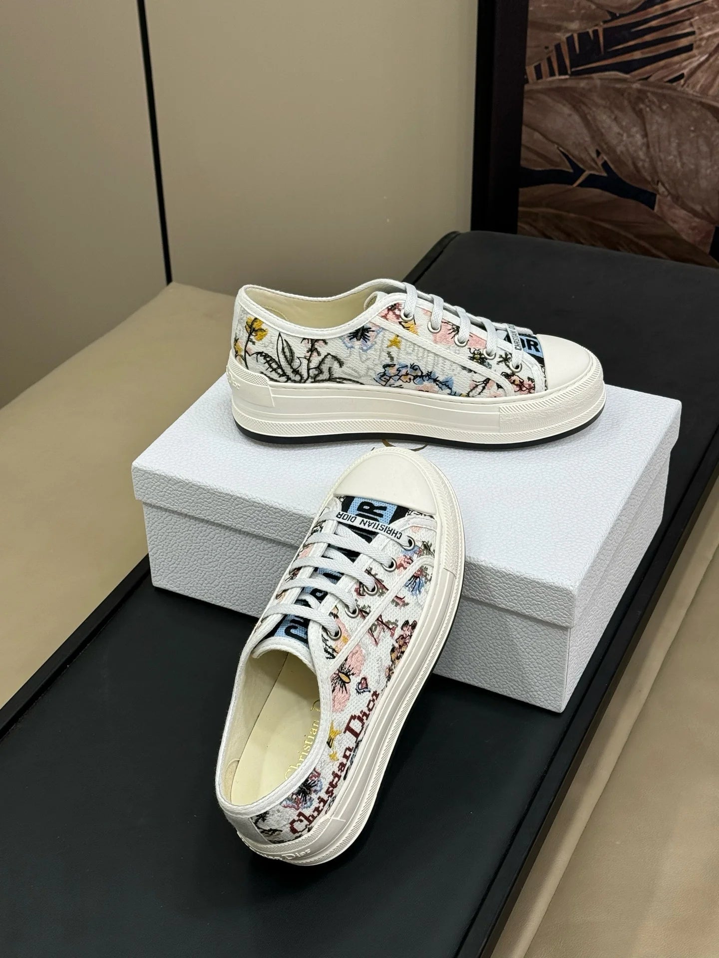 DIOR SNEAKER