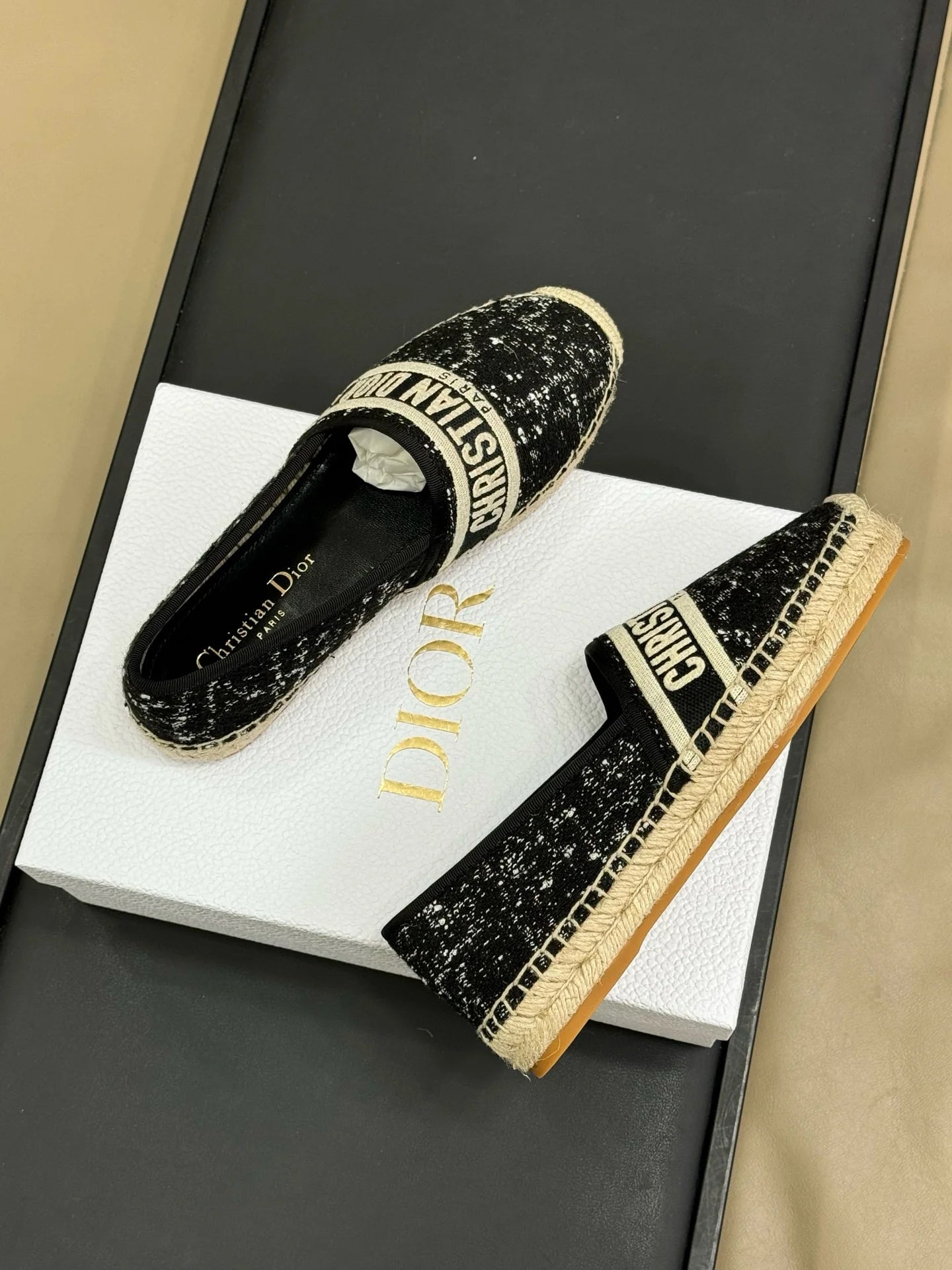 DIOR SNEAKER