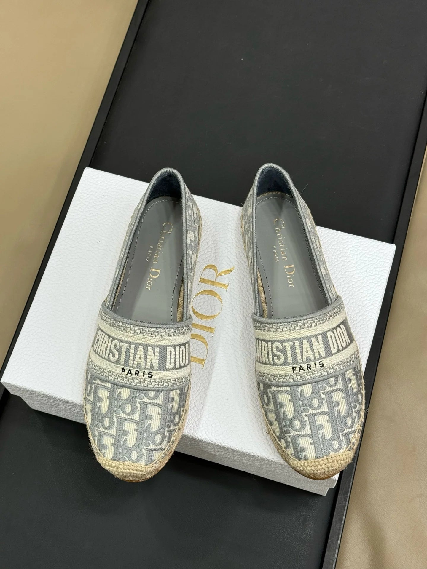 DIOR SNEAKER