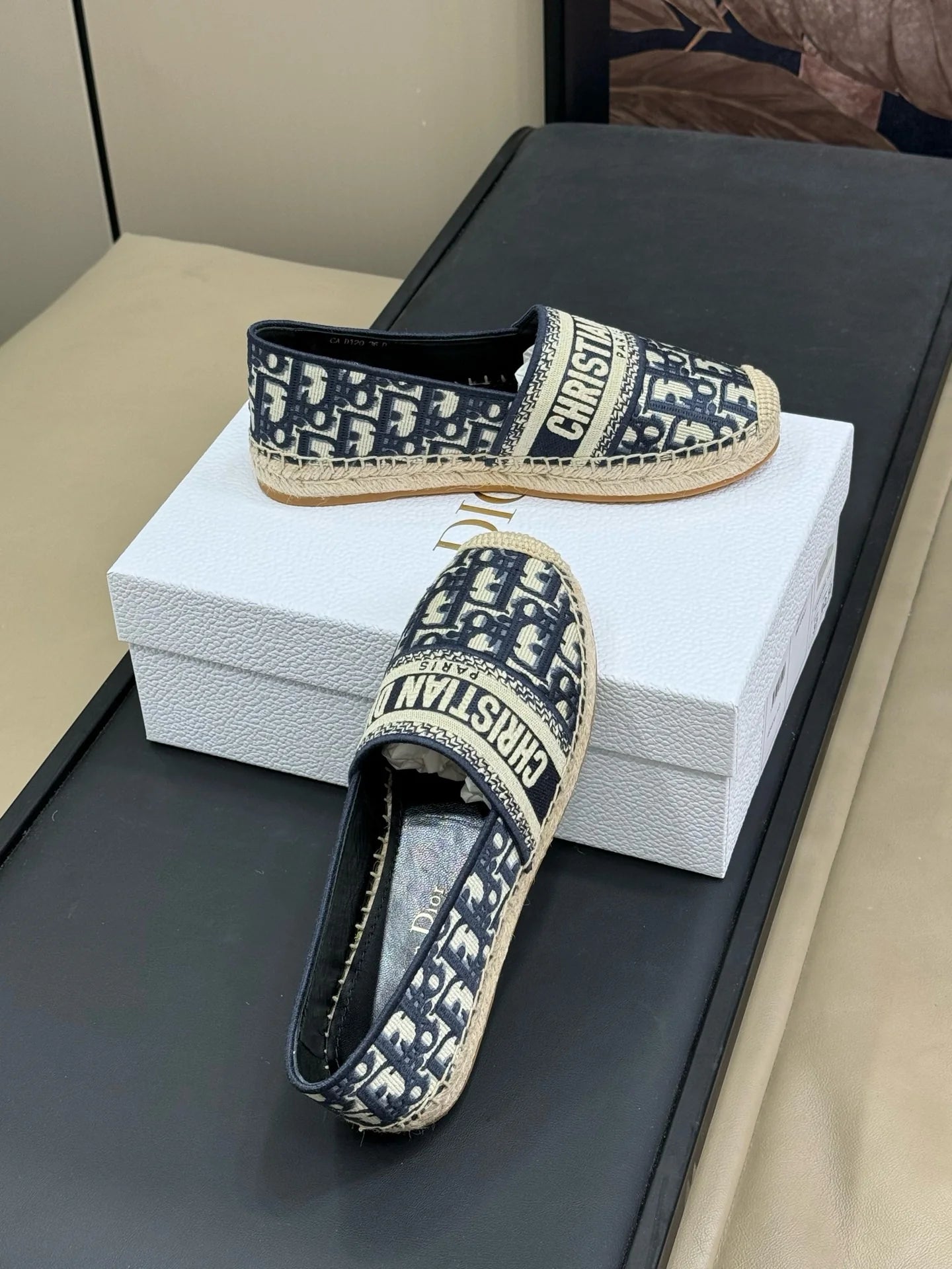 DIOR SNEAKER