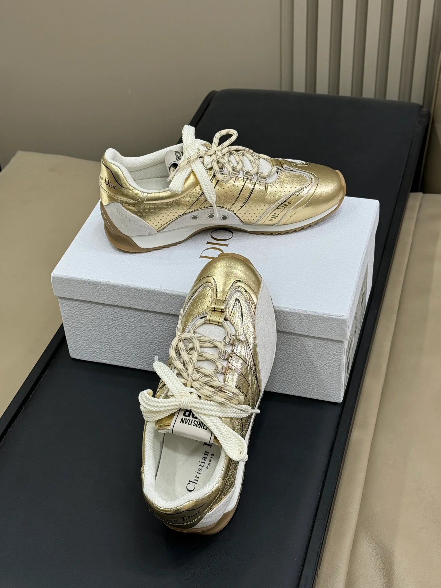 DIOR SNEAKER