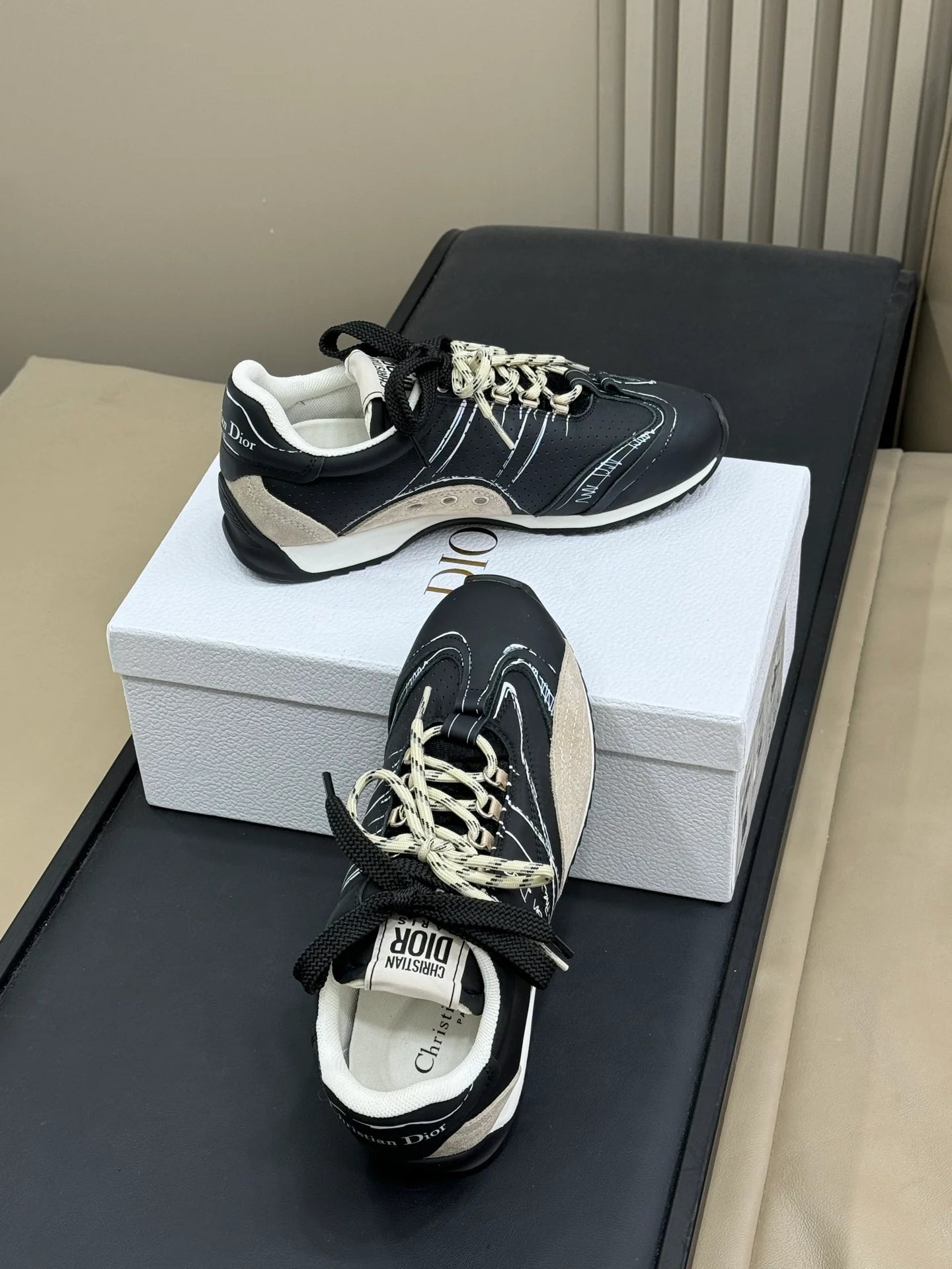 DIOR SNEAKER