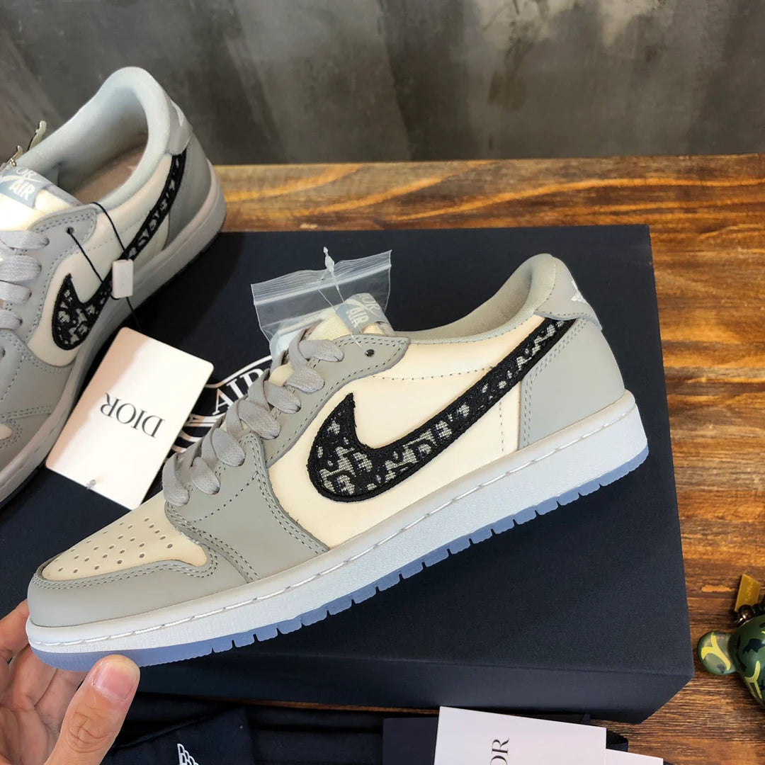 DIOR SNEAKER