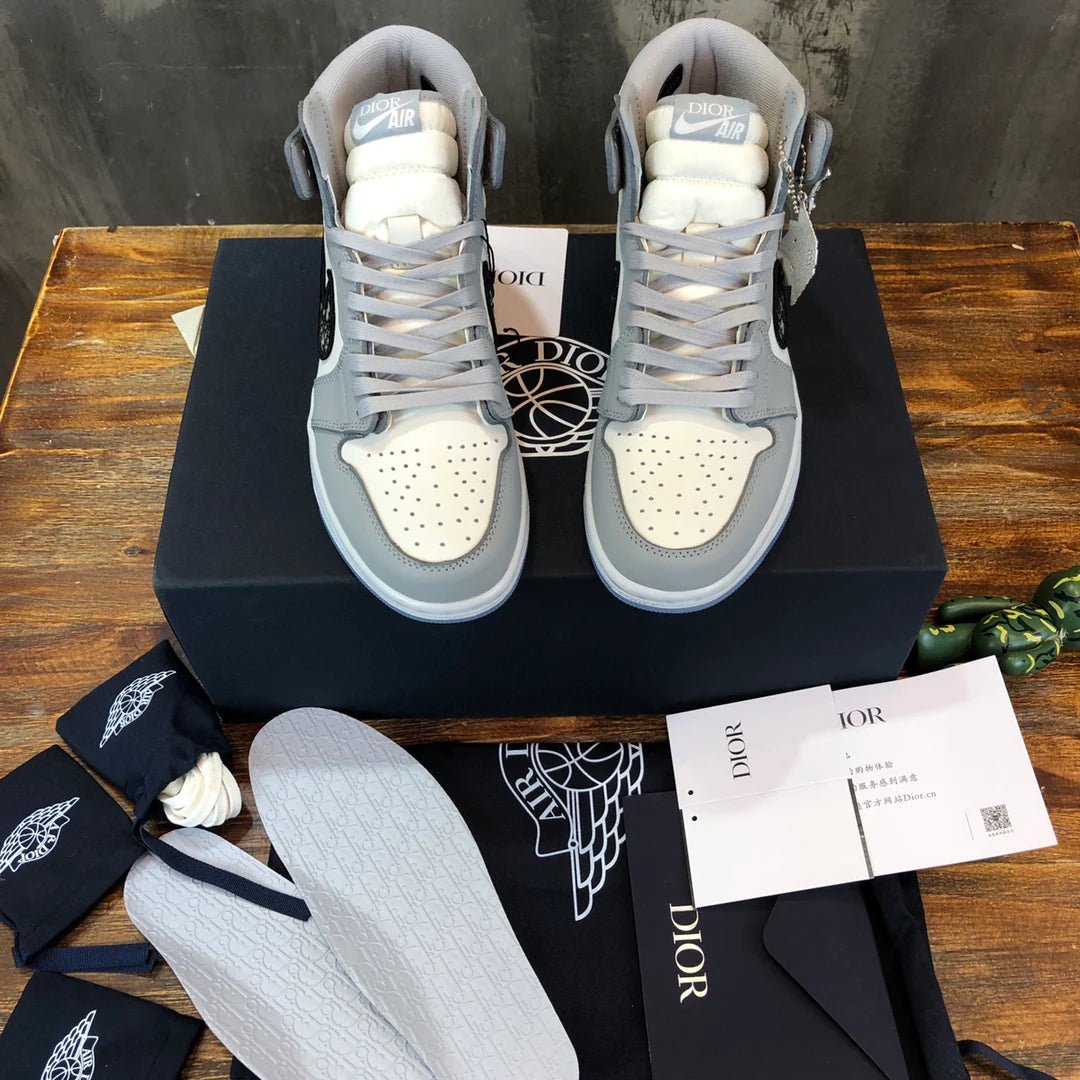 DIOR SNEAKER