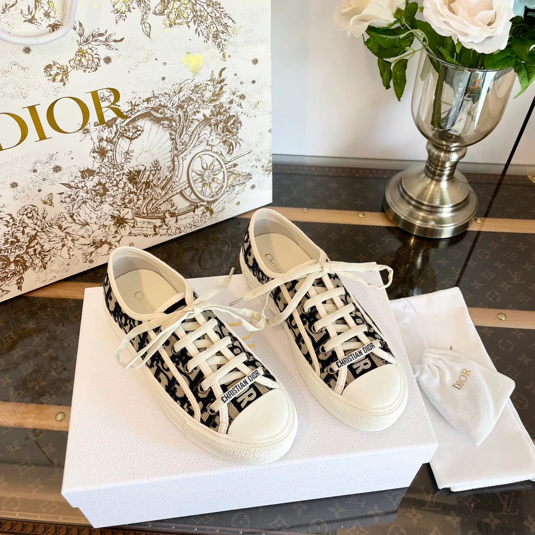 DIOR SNEAKER