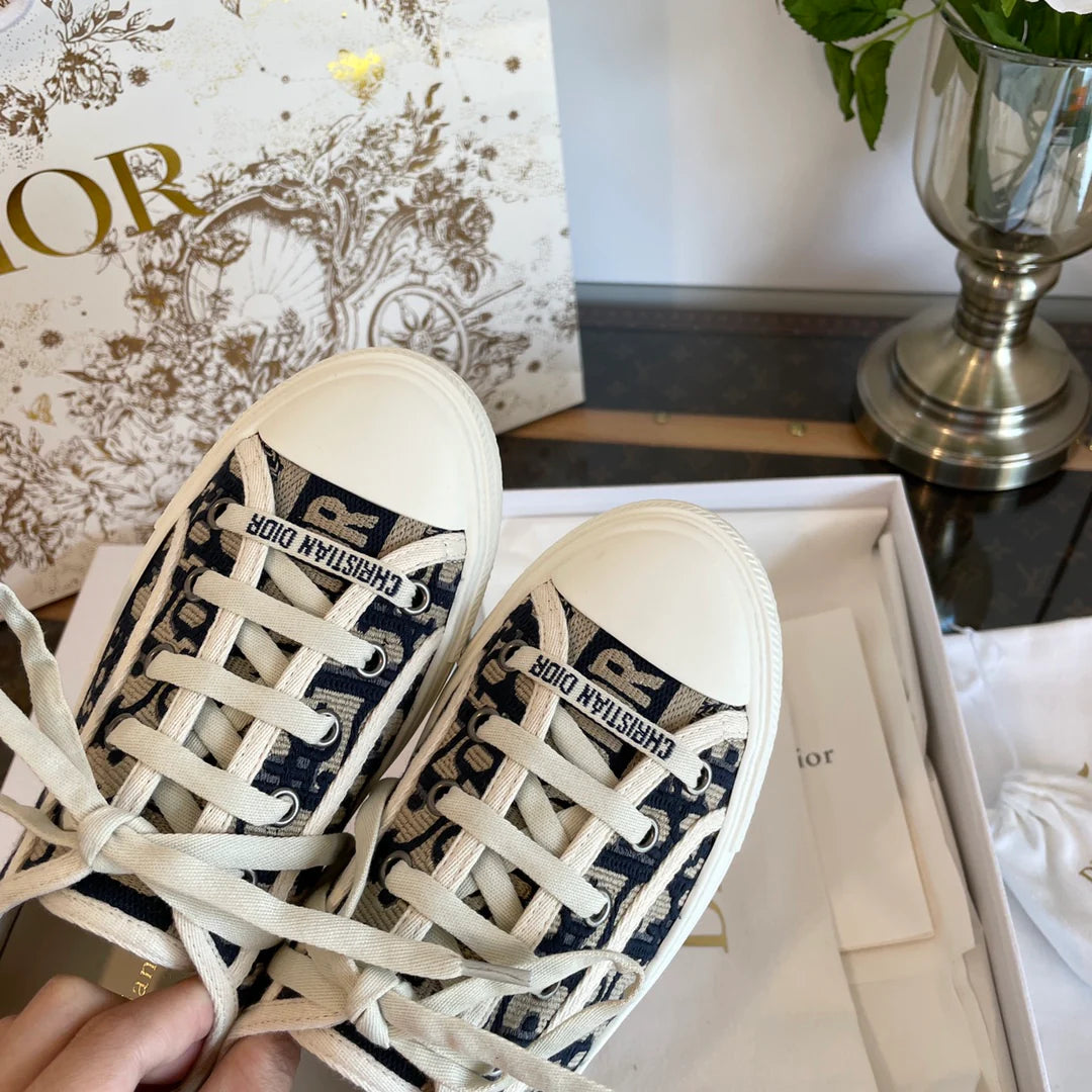 DIOR SNEAKER