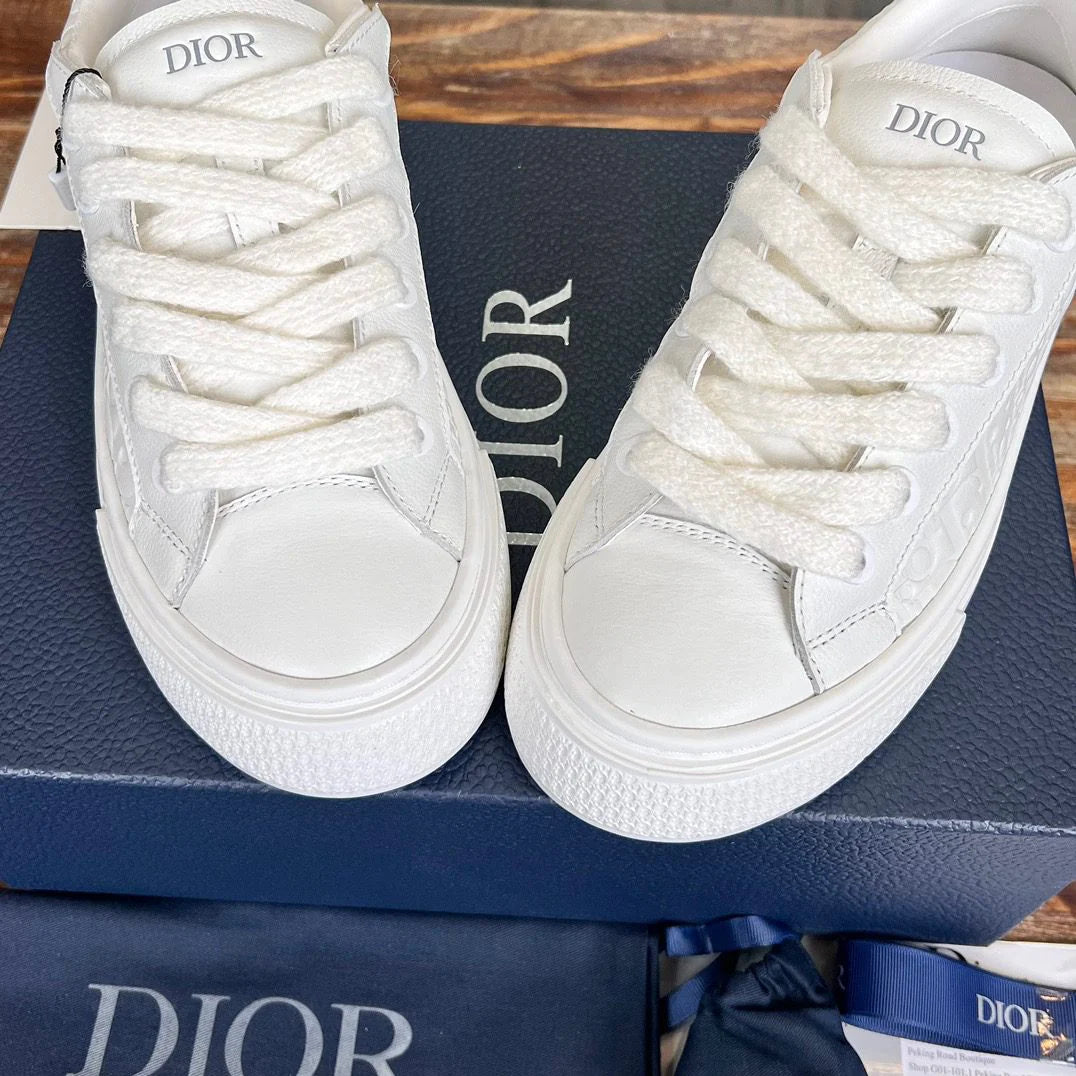 DIOR SNEAKER
