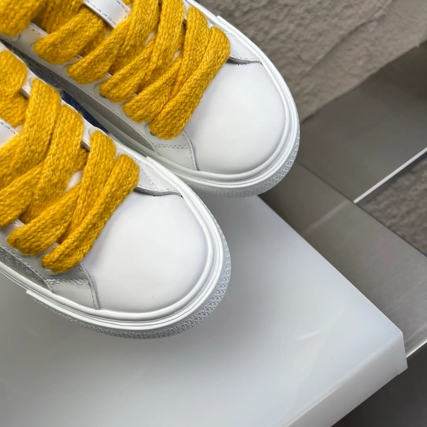 DIOR SNEAKER