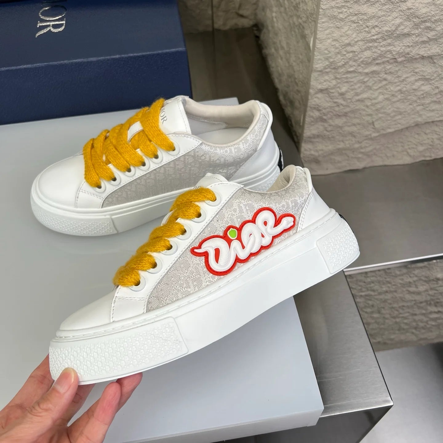 DIOR SNEAKER