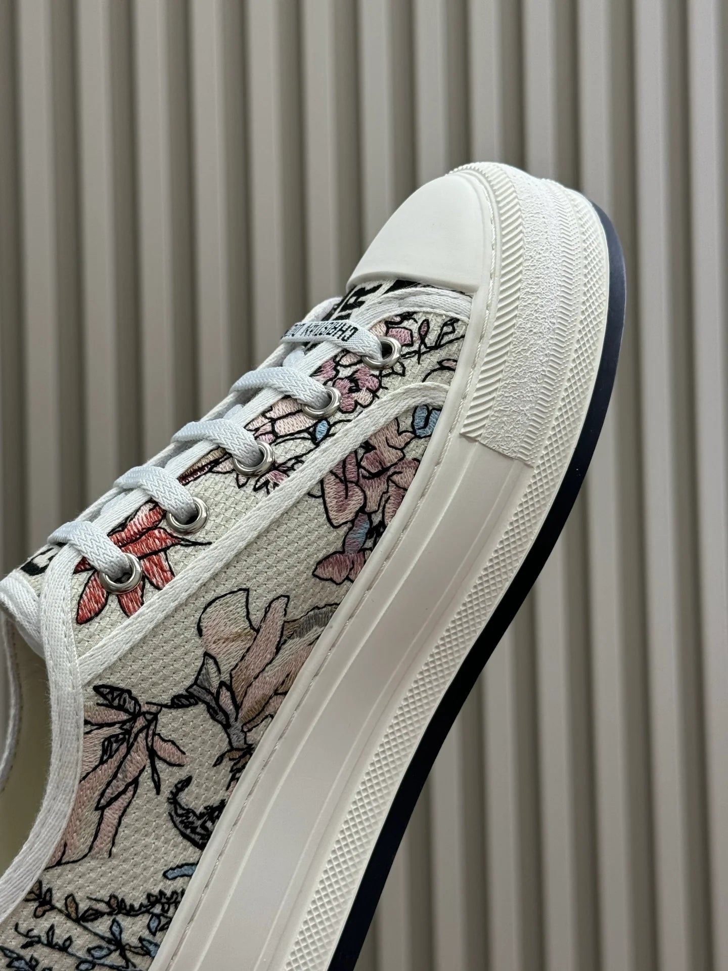 DIOR SNEAKER