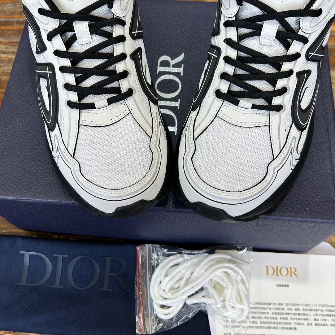 DIOR SNEAKER