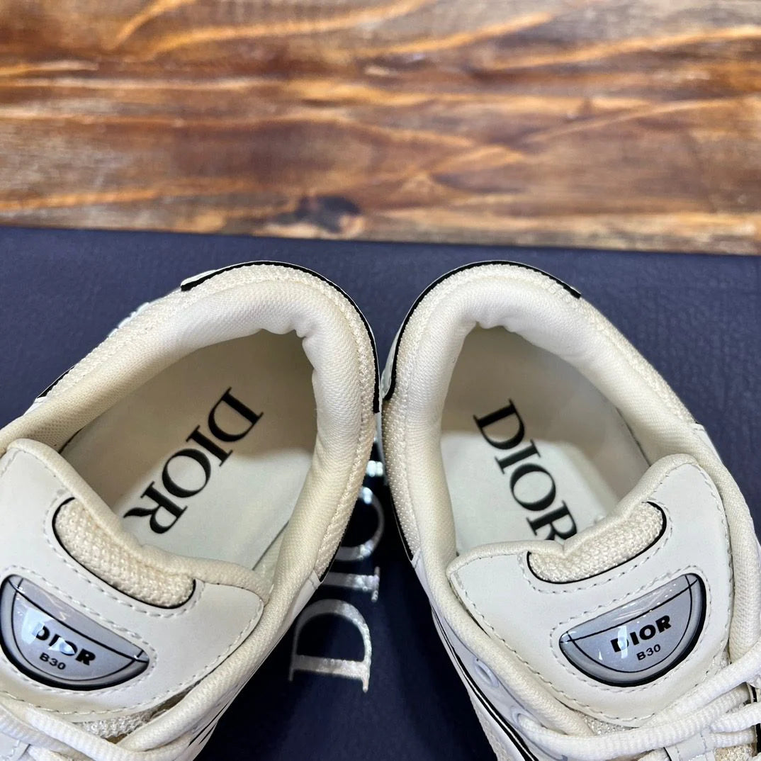 DIOR SNEAKER