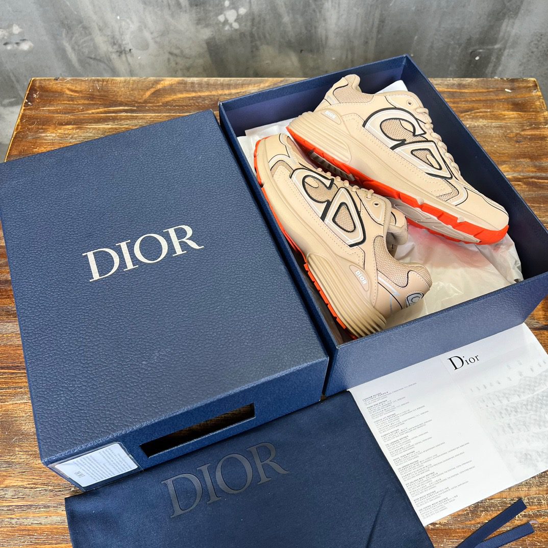 DIOR SNEAKER